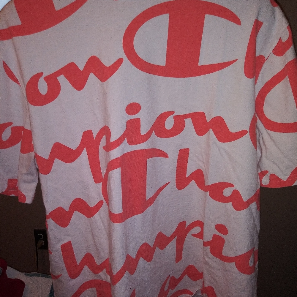 Mens 2XL White tee shirt.